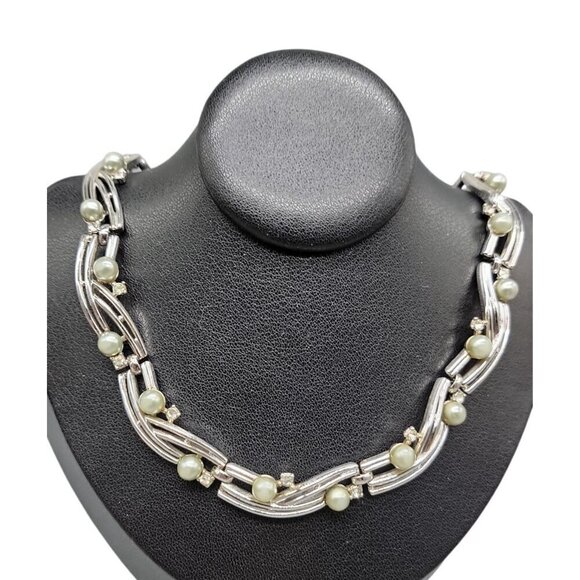 Trifari Rare Choker Necklace 16" Silver Tone Faux Gray Pearls Rhinestones - Picture 3 of 16
